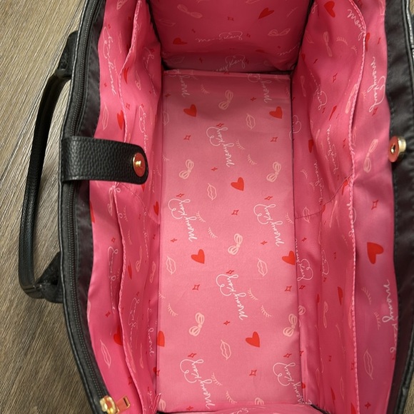 Mary Kay Textured Black Travel Handbag 17 x 30 inches - Picture 4 of 9